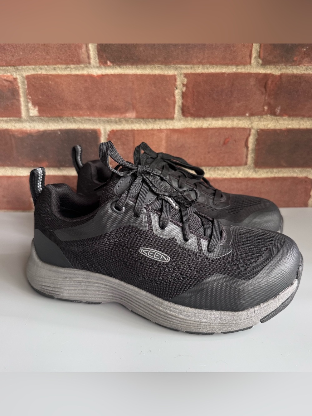 KEEN Utility Women’s US 6 M Black Composite Toe Work Shoes Slip Resistant. In gr